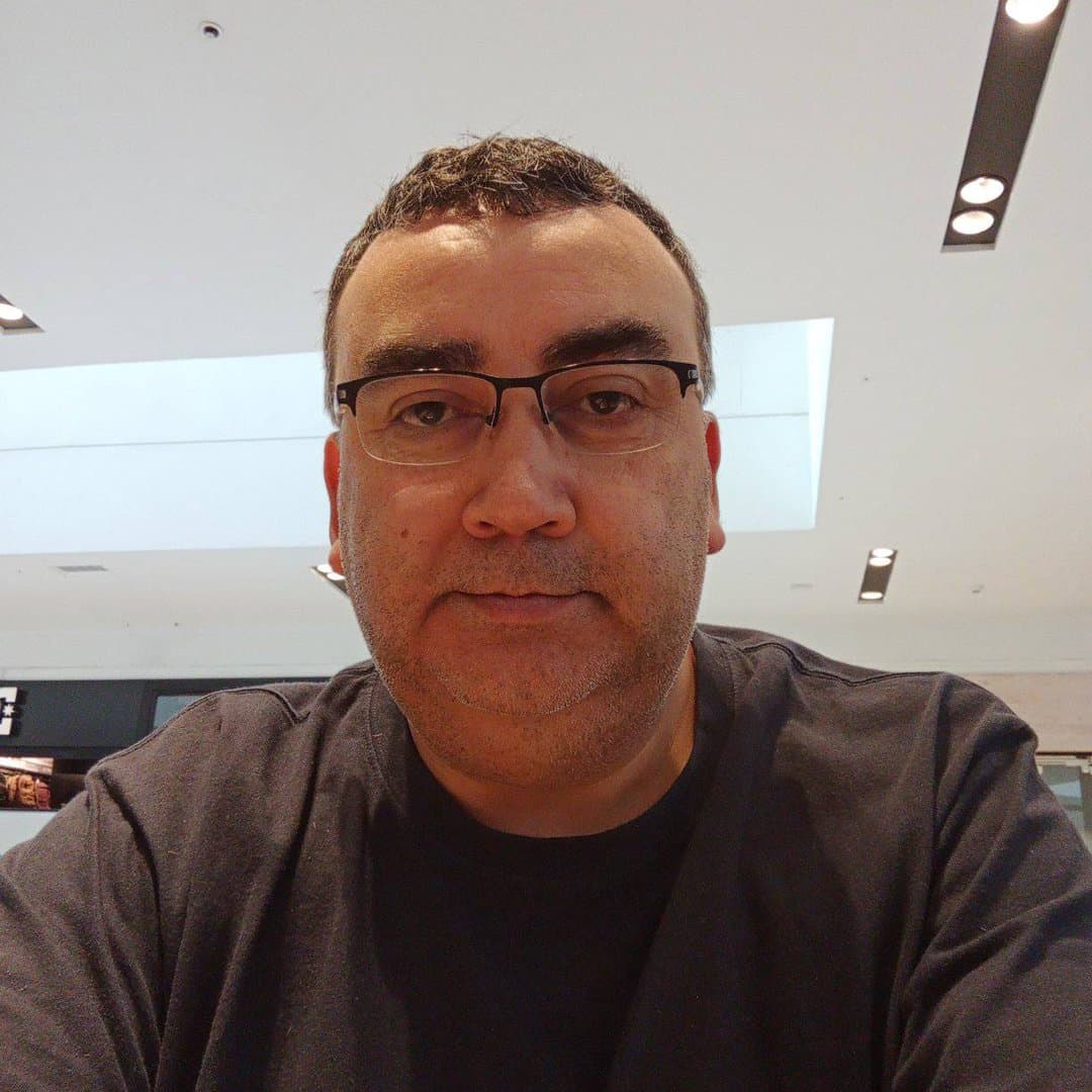 Víctor Hugo Riesco Umaña